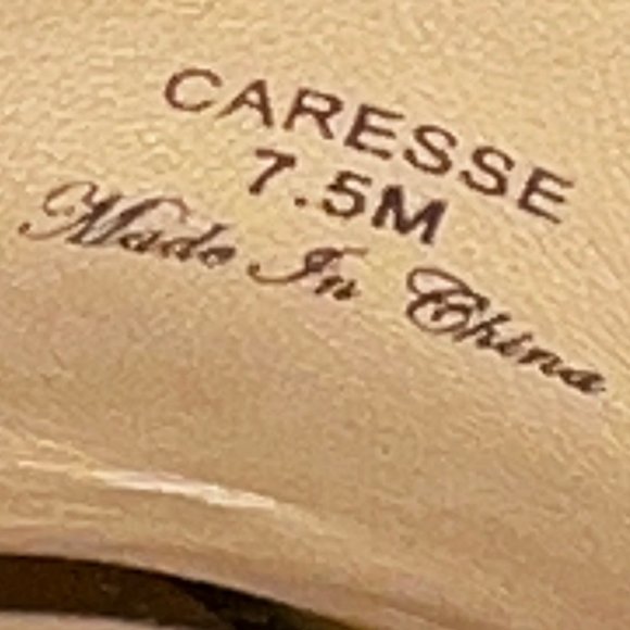 Like New DONALD J. PLINER Caresse Gray Taupe Suede Pump Buckle Loafers S… - Picture 10 of 10